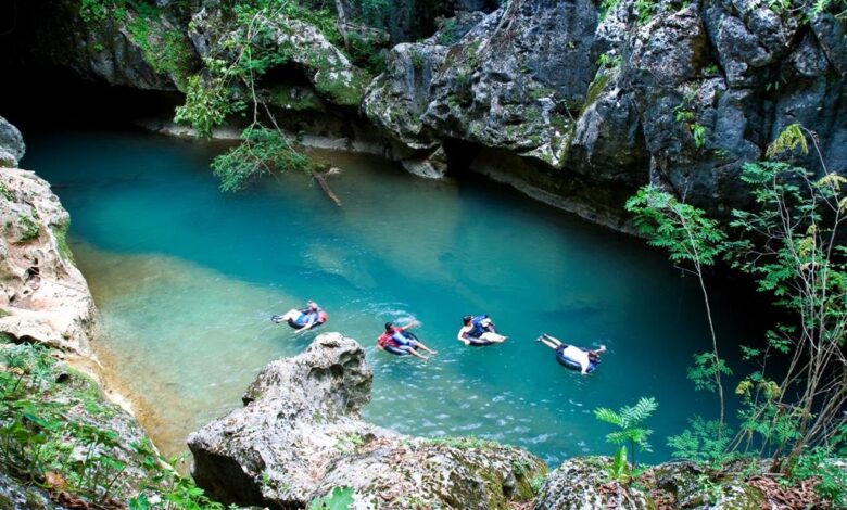 cave tubing belize